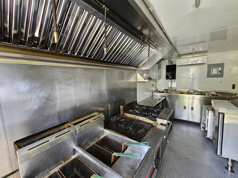 Cookline in a food trailer Cooking Area